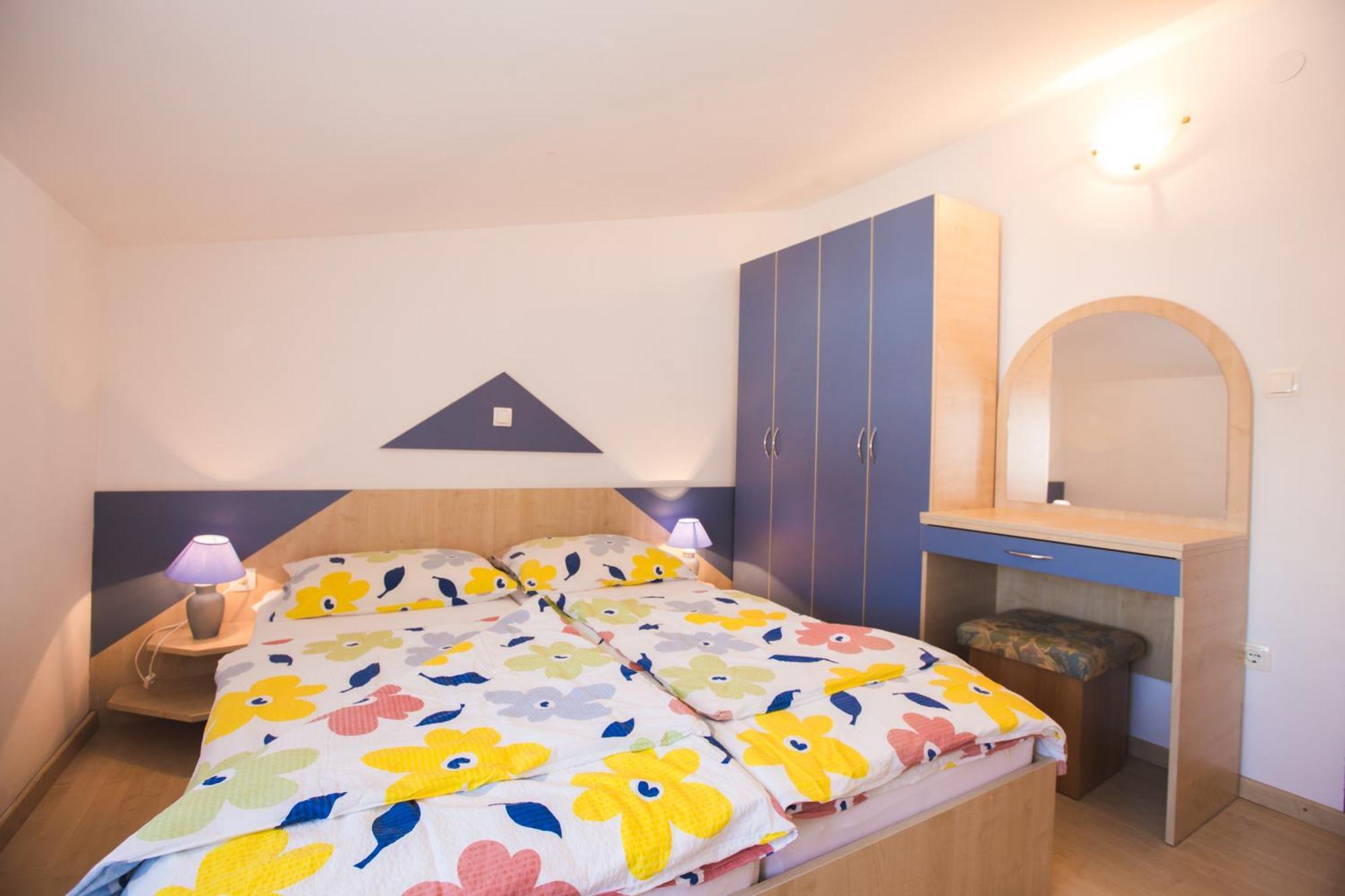 Apartmani Nada & Darko, Kampor, Rab, Hrvatska Exterior photo