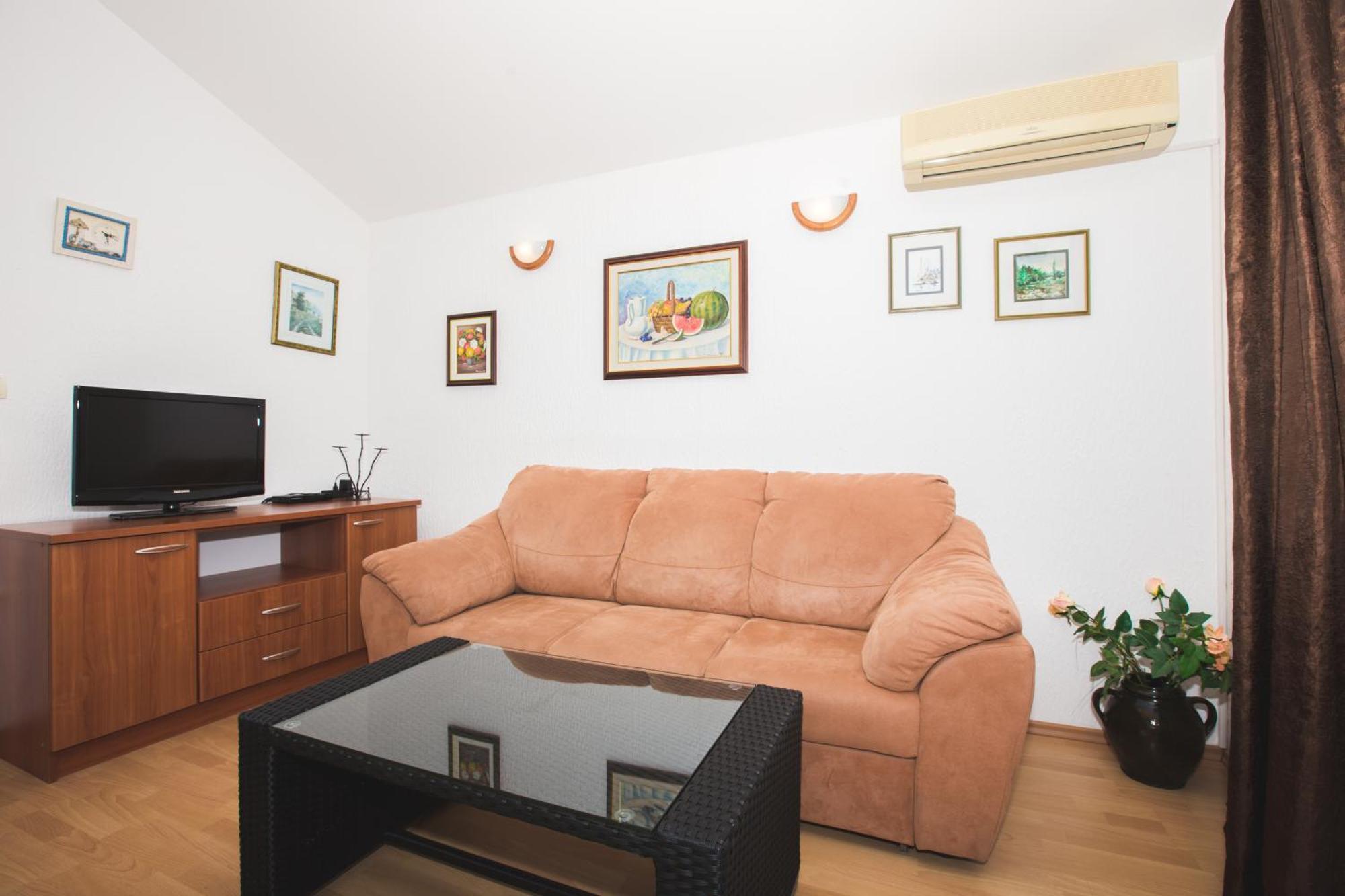 Apartmani Nada & Darko, Kampor, Rab, Hrvatska Exterior photo